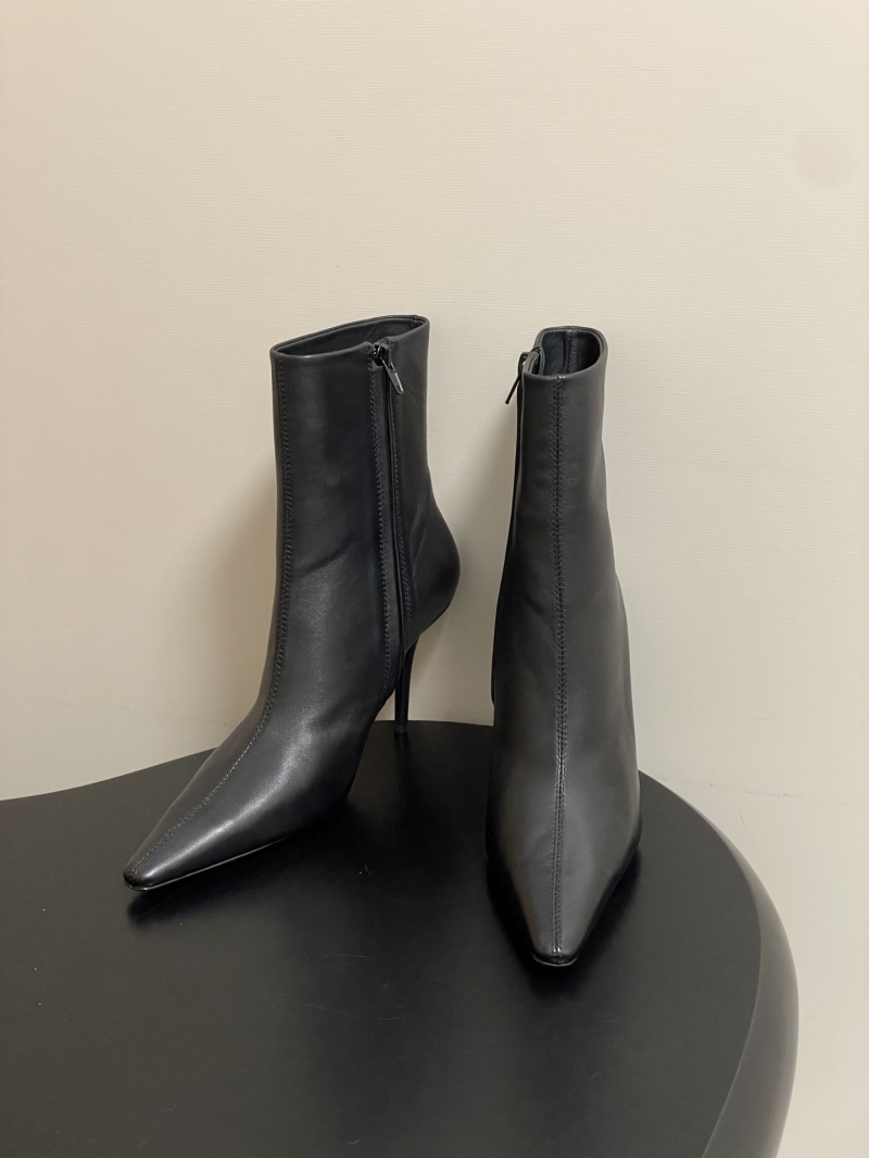 Y51 boots